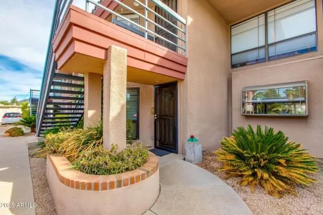 MLS: 6943655 Condo For Sale