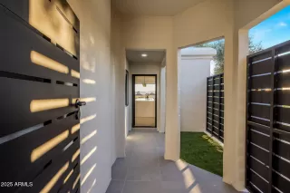 Photo #1: 6943670 Listing