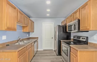 Photo #3: 6943682 Listing