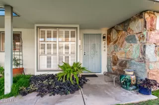 Photo #2: 6943705 Listing