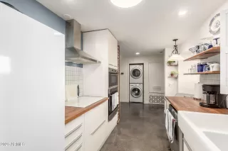 Photo #5: 6943705 Listing