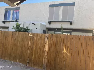 Photo #6: 6943718 Listing