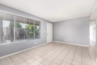 Photo #5: 6943769 Listing