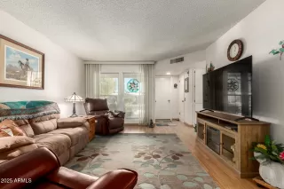 Photo #4: 6943792 Listing 