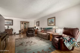 Photo #5: 6943792 Listing 