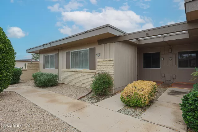 MLS: 6943854 Condo For Sale