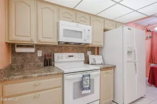 Photo #3: 6943854 Listing 