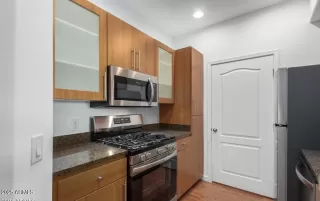 Photo #6: 6943877 Listing