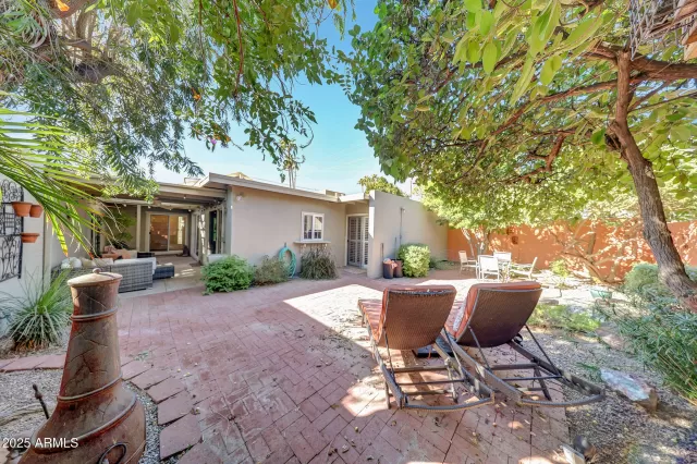 MLS: 6943885 Condo For Sale