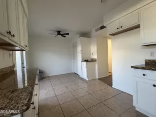 Photo #4: 6944047 Listing