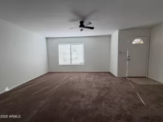 Photo #6: 6944047 Listing