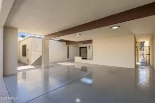 Photo #2: 6944058 Listing