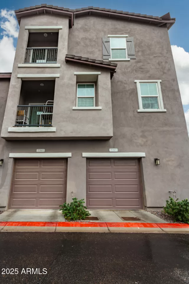 MLS: 6944065 Condo For Sale