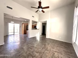 Photo #3: 6944071 Listing