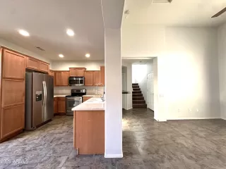 Photo #4: 6944071 Listing