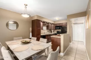 Photo #6: 6944250 Listing 