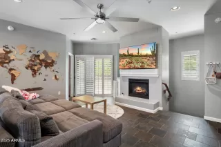 Photo #3: 6944297 Listing