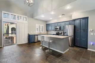 Photo #4: 6944297 Listing