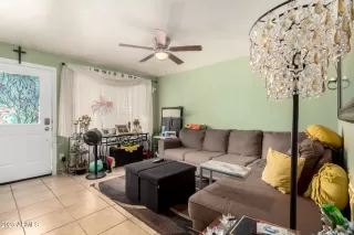 Photo #3: 6944425 Listing