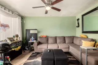 Photo #4: 6944425 Listing