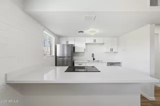 Photo #1: 6944441 Listing