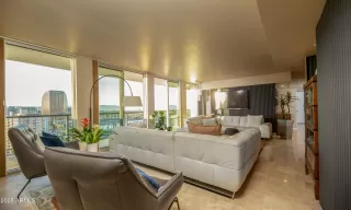 Photo #2: 6944483 Listing