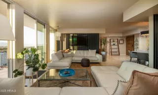 Photo #3: 6944483 Listing