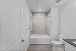 Photo #6: 6944553 Listing