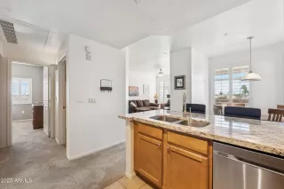 Photo #6: 6944580 Listing