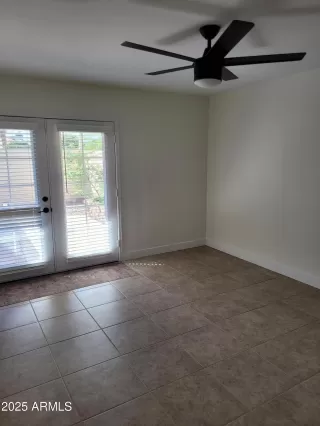 Photo #3: 6944641 Listing