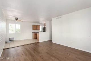 Photo #4: 6944676 Listing 