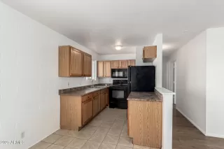 Photo #6: 6944676 Listing 