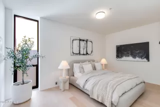 Photo #6: 6944707 Listing 