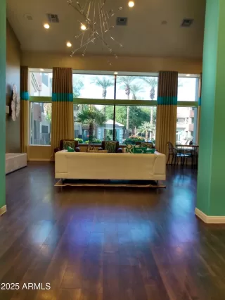 Photo #3: 6944963 Listing