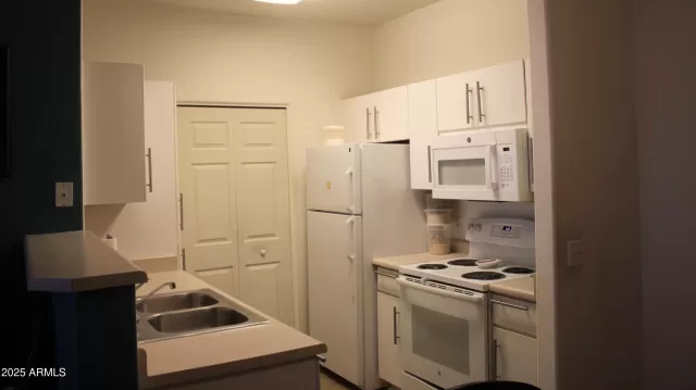 MLS: 6944970 Condo For Sale