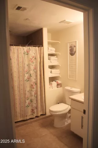 Photo #6: 6944970 Listing