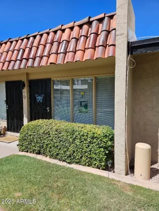 Photo #5: 6944980 Listing