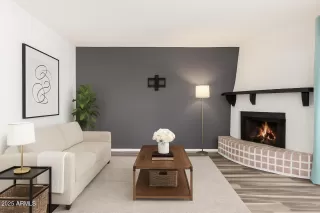 Photo #4: 6945049 Listing