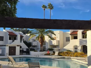 Photo #2: 6945256 Listing 