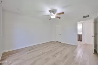 Photo #4: 6945268 Listing 