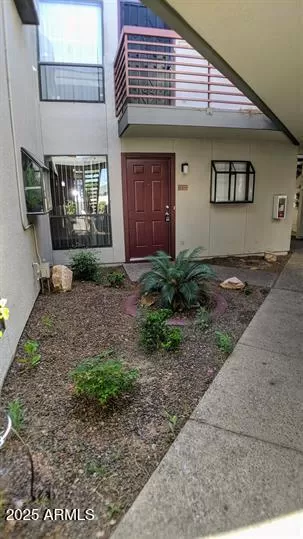 Photo #1: 6945408 Listing 