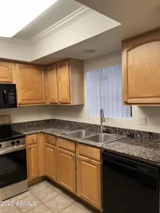 Photo #2: 6945408 Listing 