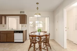 Photo #6: 6945479 Listing 