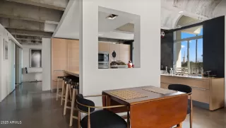 Photo #4: 6945648 Listing 