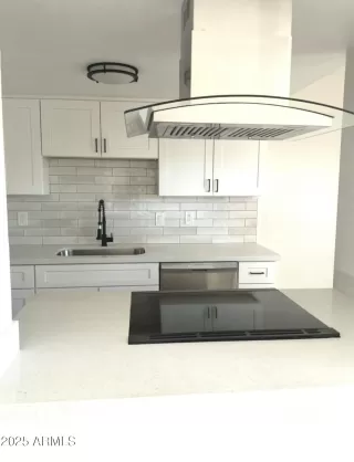 Photo #1: 6945683 Listing 