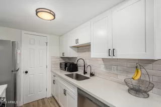 Photo #3: 6945683 Listing 