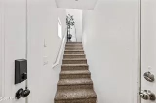 Photo #2: 6945738 Listing 