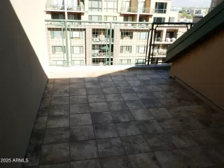 Photo #6: 6945876 Listing 