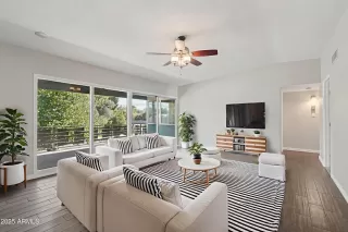 Photo #1: 6945900 Listing