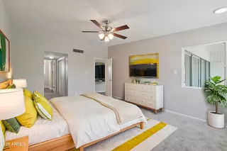 Photo #5: 6945900 Listing